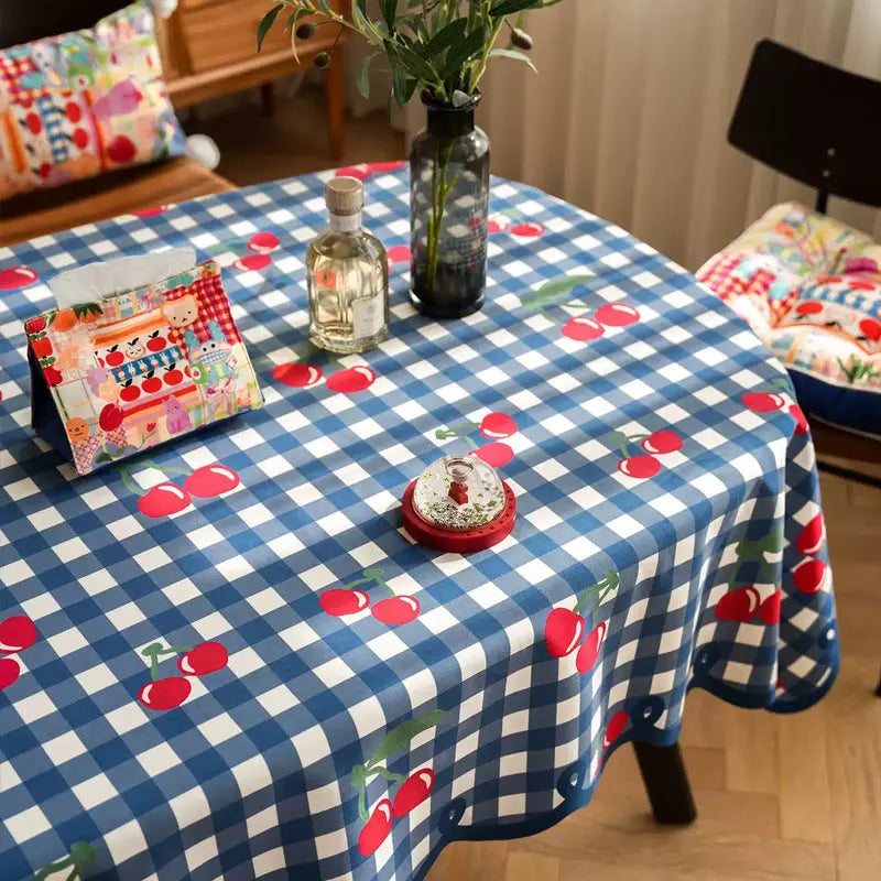 Modern INS-Inspired Checkered Tablecloth — Waterproof & Oil-Resistant Dining Cover