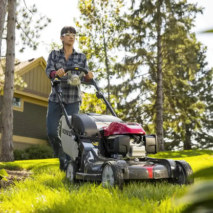Honda HRX217VKA Self-Propelled Mower  21-Inch Nexite Deck, VersaMo™ 4-in-1 System, Hydrostatic Drive, GCV200 Engine
