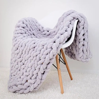 Chunky Cable-Knit Decorative Throw Blanket for Living Spaces