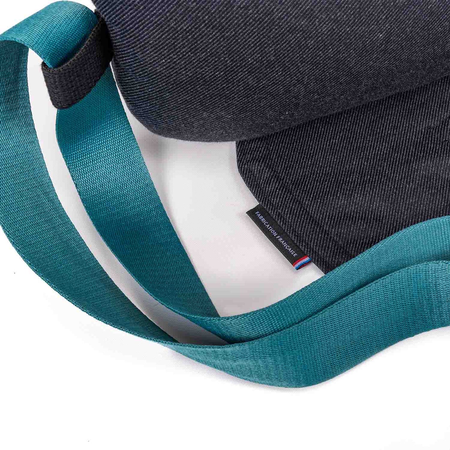Coussin d'allaitement sangle bleu paon · DUOH