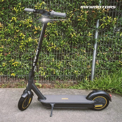 Segway Ninebot MAX G30/G30P Electric Scooter  Long-Range 65 km (40 mi), 30 km/h (18.6 mph) Urban Commuter Kick Scooter