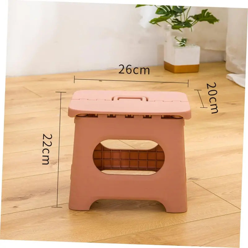 Compact Foldable Step Stool with Integrated Carry Handle