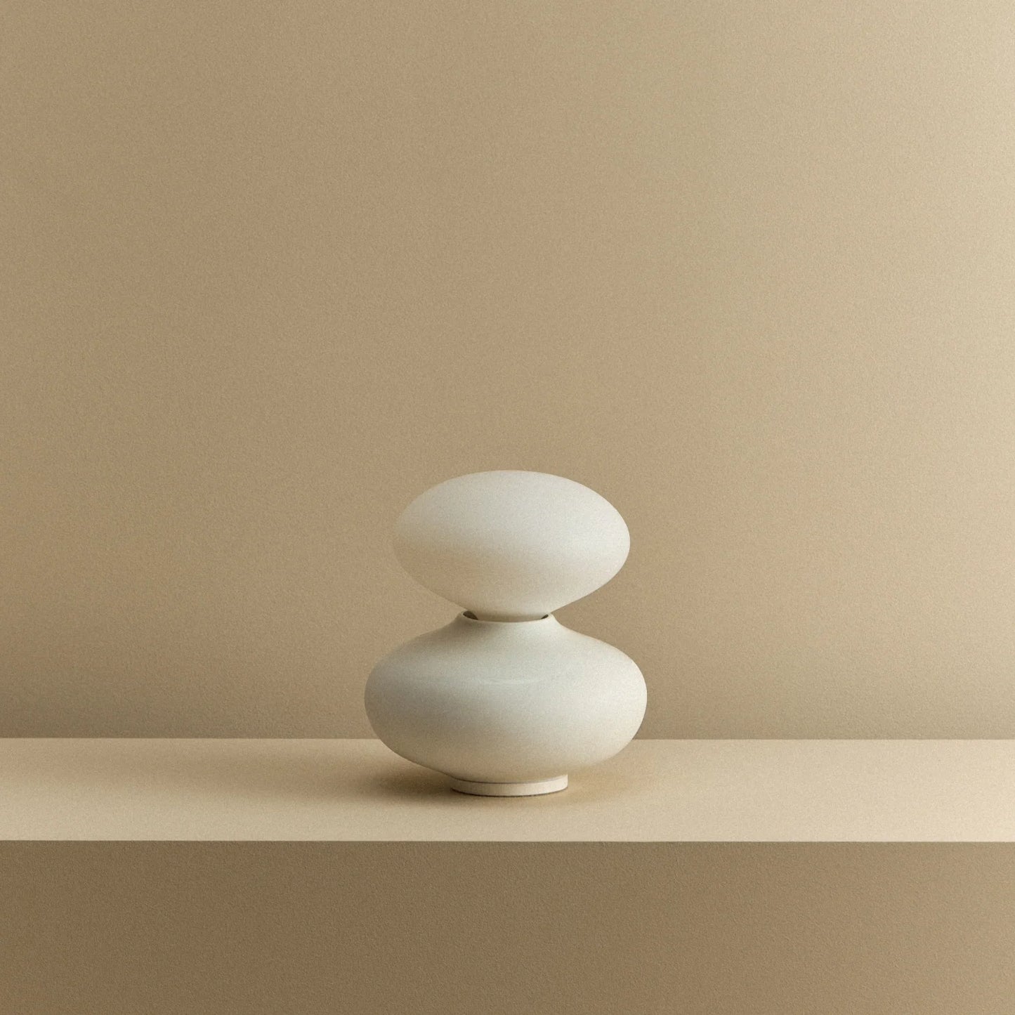 Reflection Oval Table Lamp