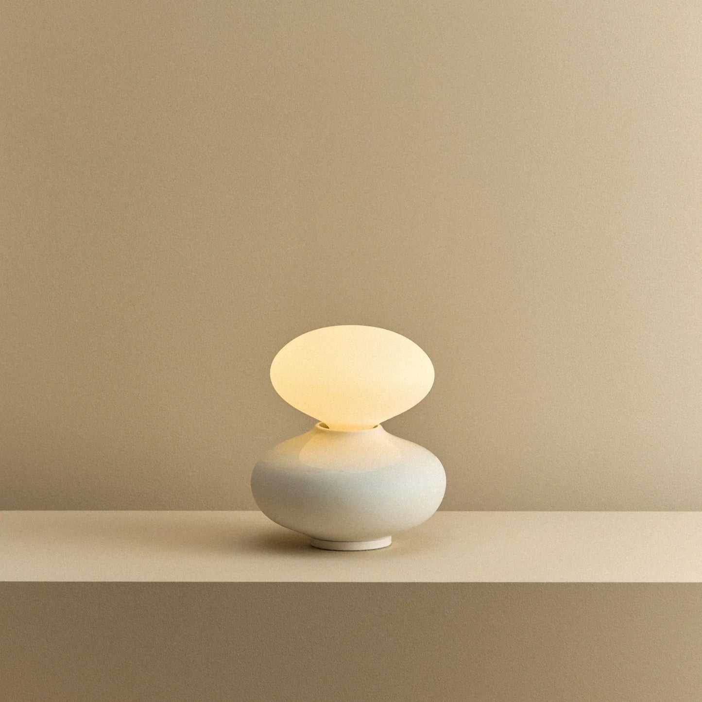 Reflection Oval Table Lamp
