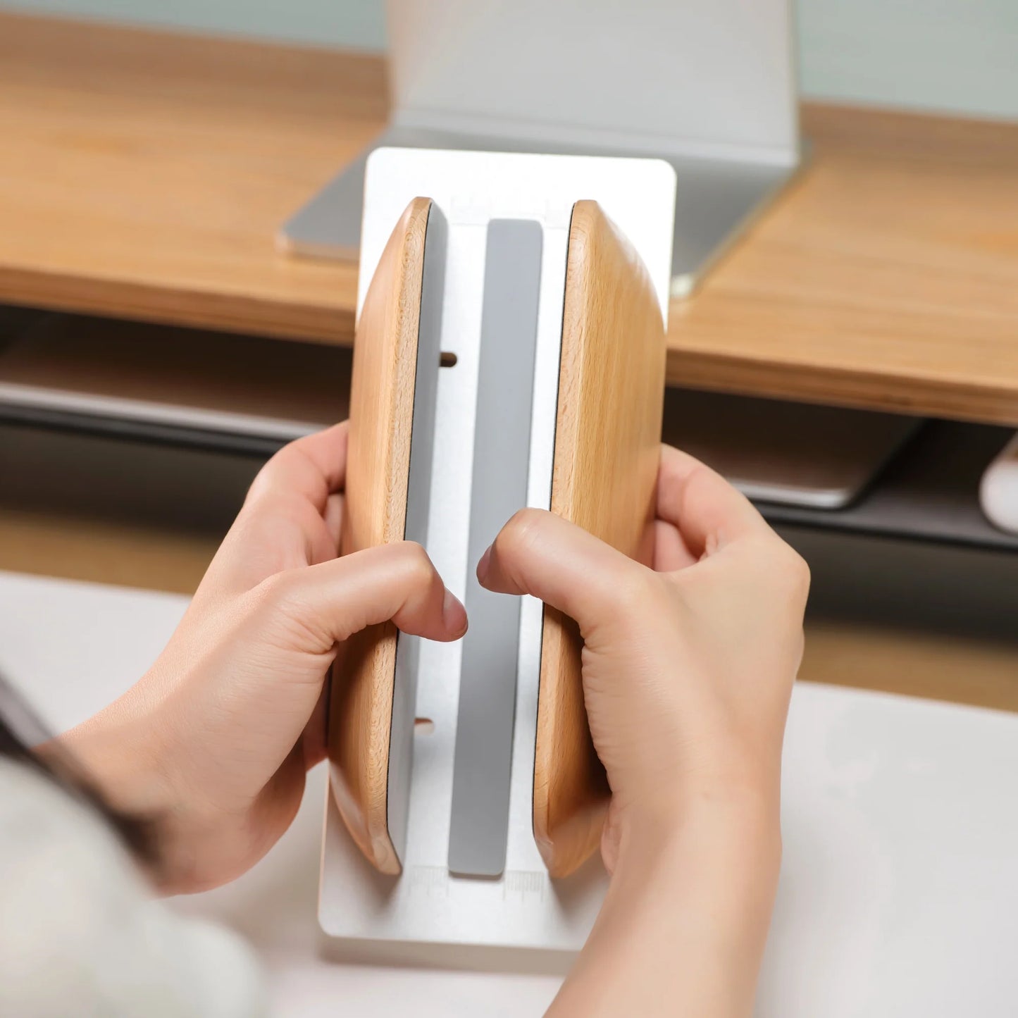 Support vertical pour ordinateur portable STAND