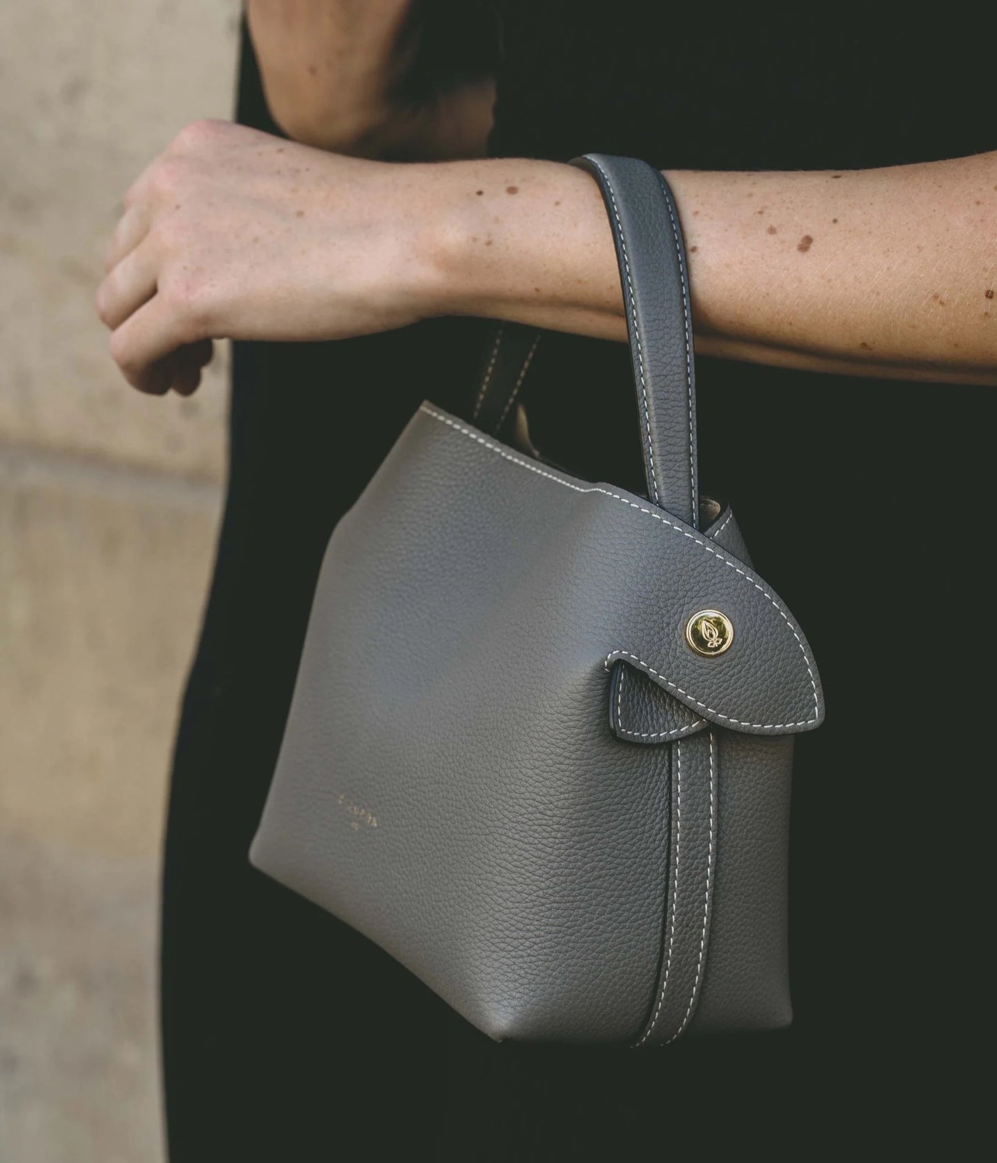 Mini Swann | Gris Ciment