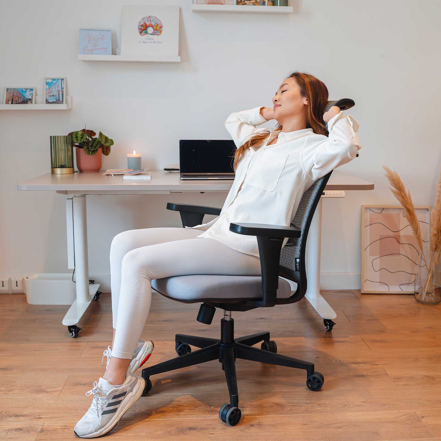 Chaise ergonomique de bureau - LAMA en mousse et maille