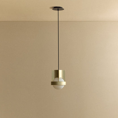 Loop Single Pendant in Gold + Sphere IV