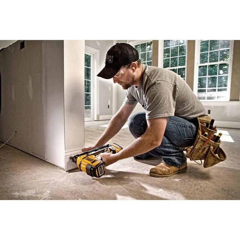 DEWALT 20V MAX XR Lithium-Ion Cordless 16-Gauge Angled Finish Nailer (Tool Only) DCN660B