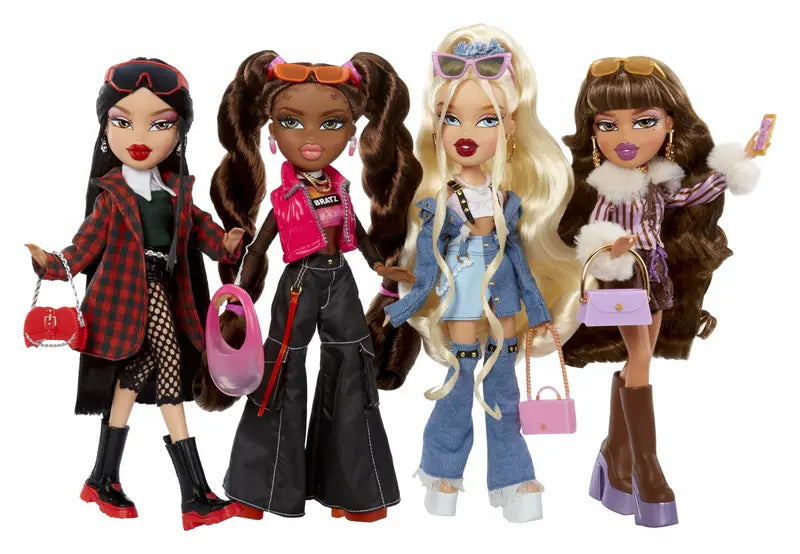 Bratz Alwayz Sasha Fashion Doll with 10 Accessories & Poster  Multicolor
