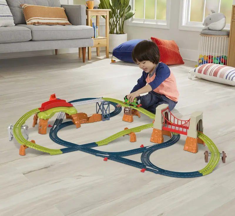Thomas and Friends Percy 6-in-1 Set with Motorized Percy Engine, Track and Play Pieces