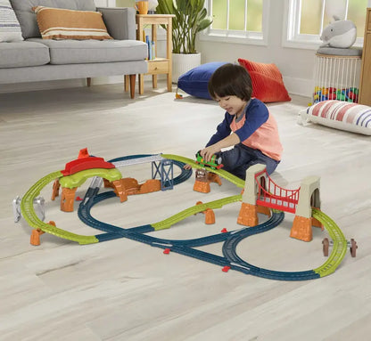 Thomas and Friends Percy 6-in-1 Set with Motorized Percy Engine, Track and Play Pieces