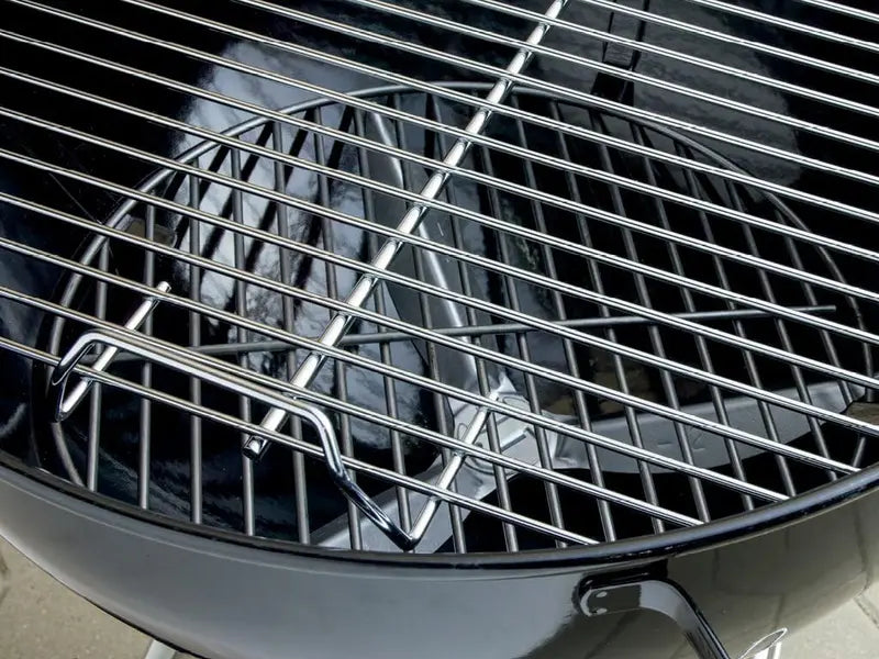 Weber Original Kettle 22-Inch Charcoal Grill — Iconic Dome Design, Durable Steel Construction, Classic Grilling Experience