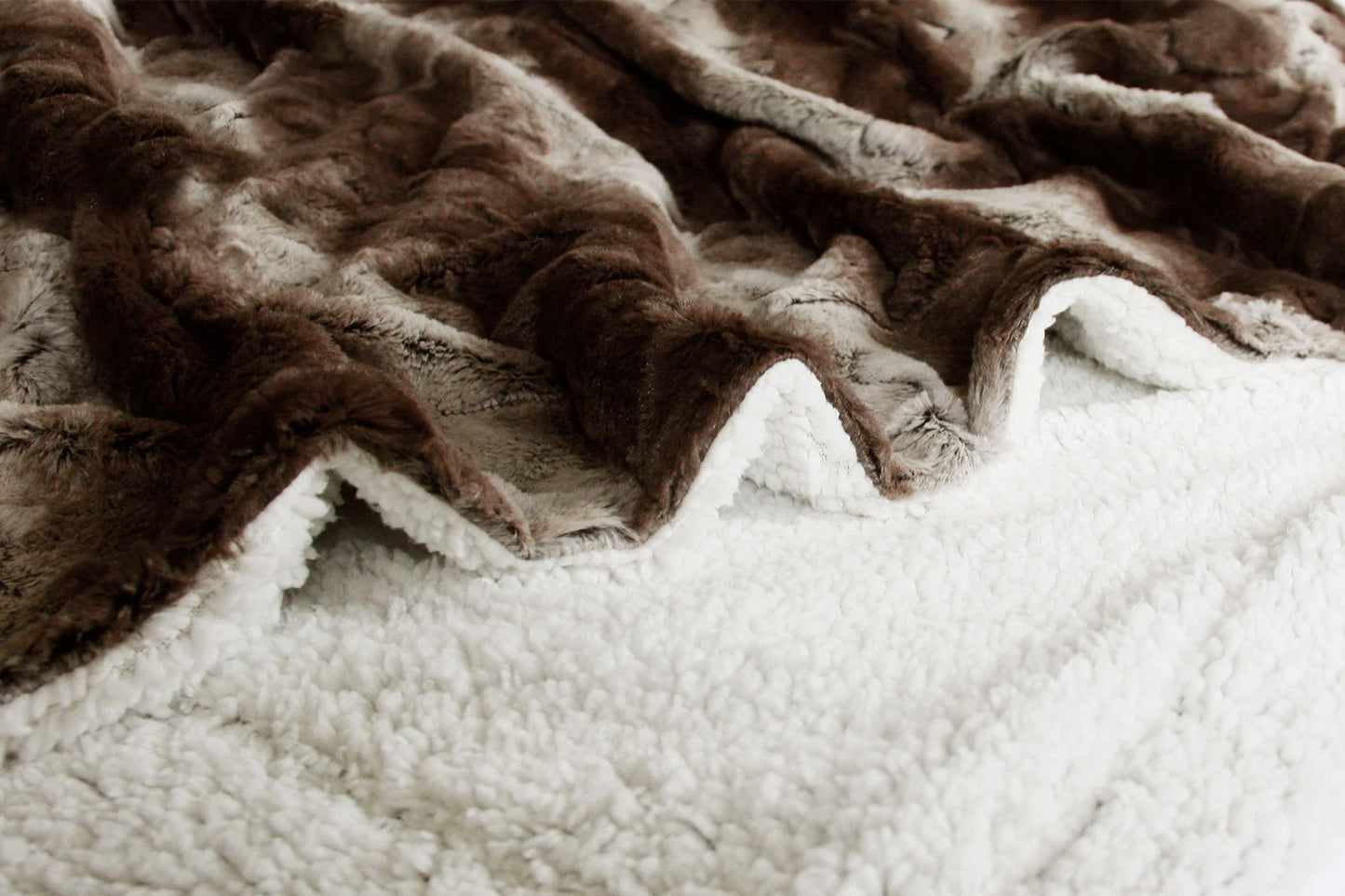 Couverture fausse fourrure