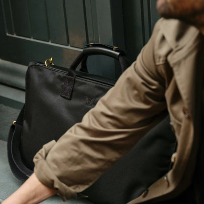 Trifold - Black