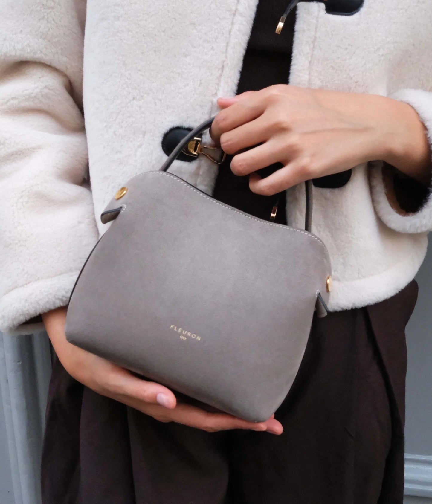 Mini Swann | Suede Taupe