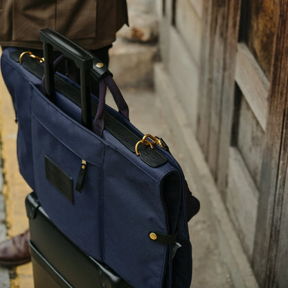 Trifold - Navy
