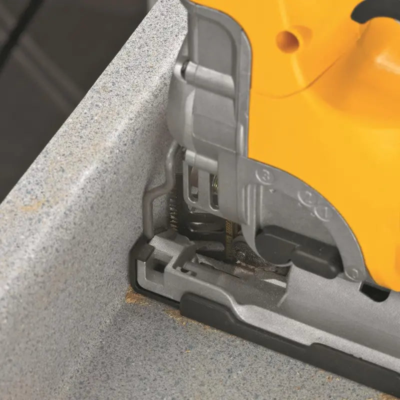 DEWALT HEAVY-DUTY VARIABLE SPEED TOP-HANDLE JIG SAW KIT (DW331K)