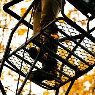 Jumbo Jack Hunting Ladder Stand  Adjustable Shooting Rail with Oversized Mesh Seat