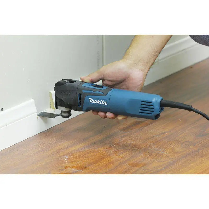 TM3010CX1 3Amp Corded Multi-Tool Kit with Oscillating Blade, Sanding Pad, Adapter, Case