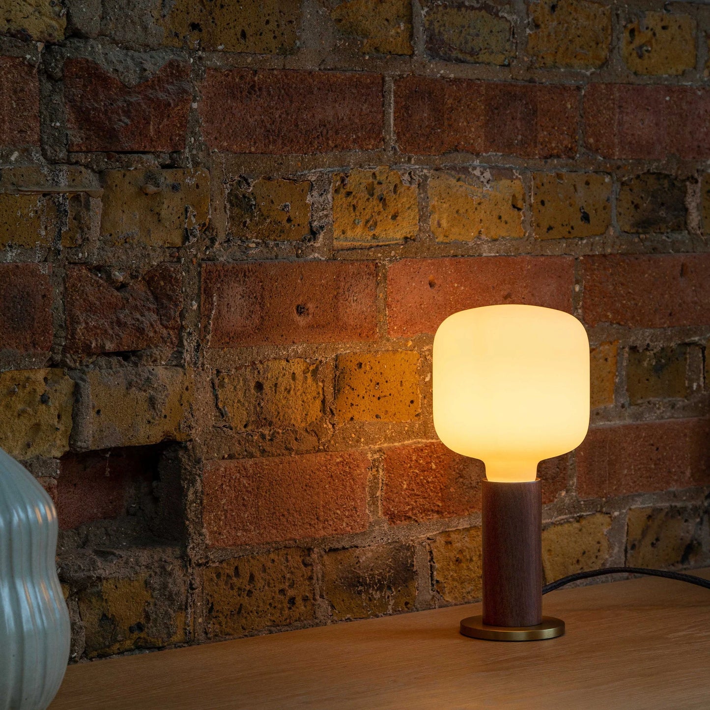 Oblo E27 LED Bulb