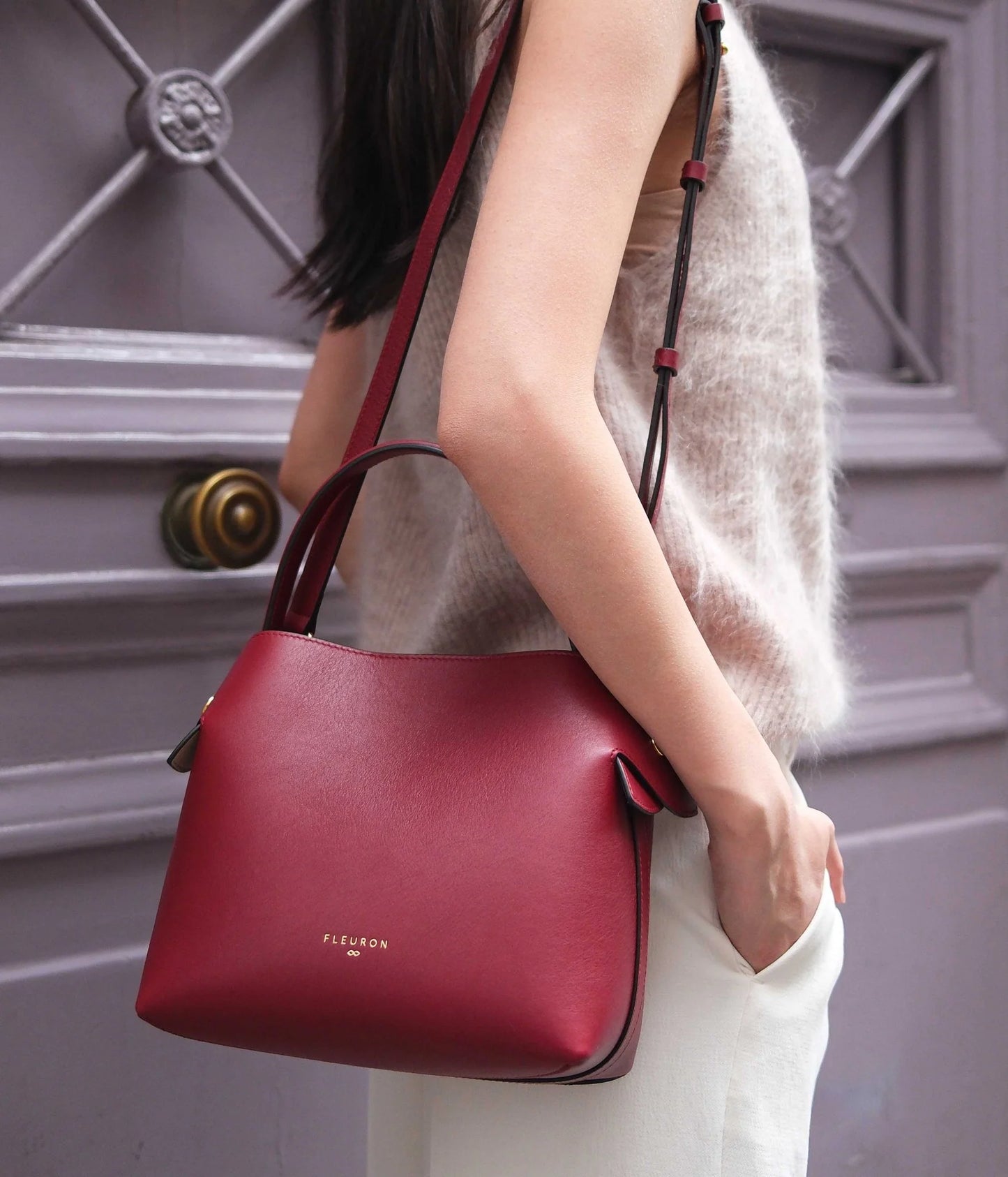 Medium Swann | Cerise