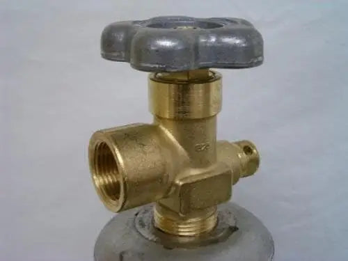 Full 80-Cu-Ft Welding Gas Cylinder  75% Argon + 25% CO2, CGA 580 Standard Connection