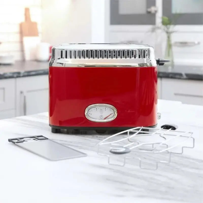Retro-Inspired 2-Slice Toaster in Vibrant Red with Even Browning Controls