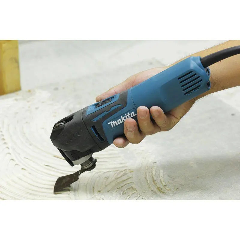 TM3010CX1 3Amp Corded Multi-Tool Kit with Oscillating Blade, Sanding Pad, Adapter, Case