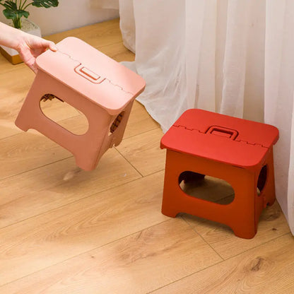 Compact Foldable Step Stool with Integrated Carry Handle