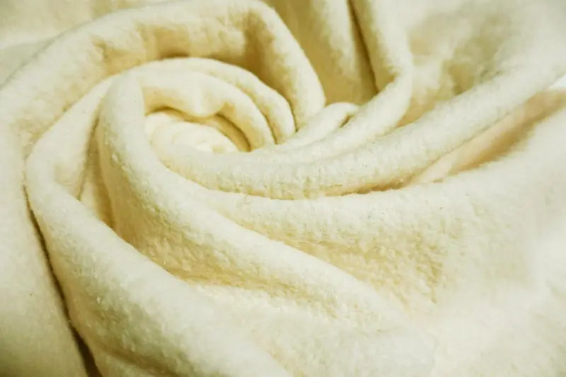 Pellon Natural Cotton Batting, Off-White, 96″ x 9 Yards Bolt, Lightweight & Breathable, Ideal for Quilting