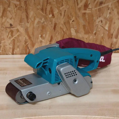 Makita Belt Sander (3 In. x 24 In.) 9924DB from Makita