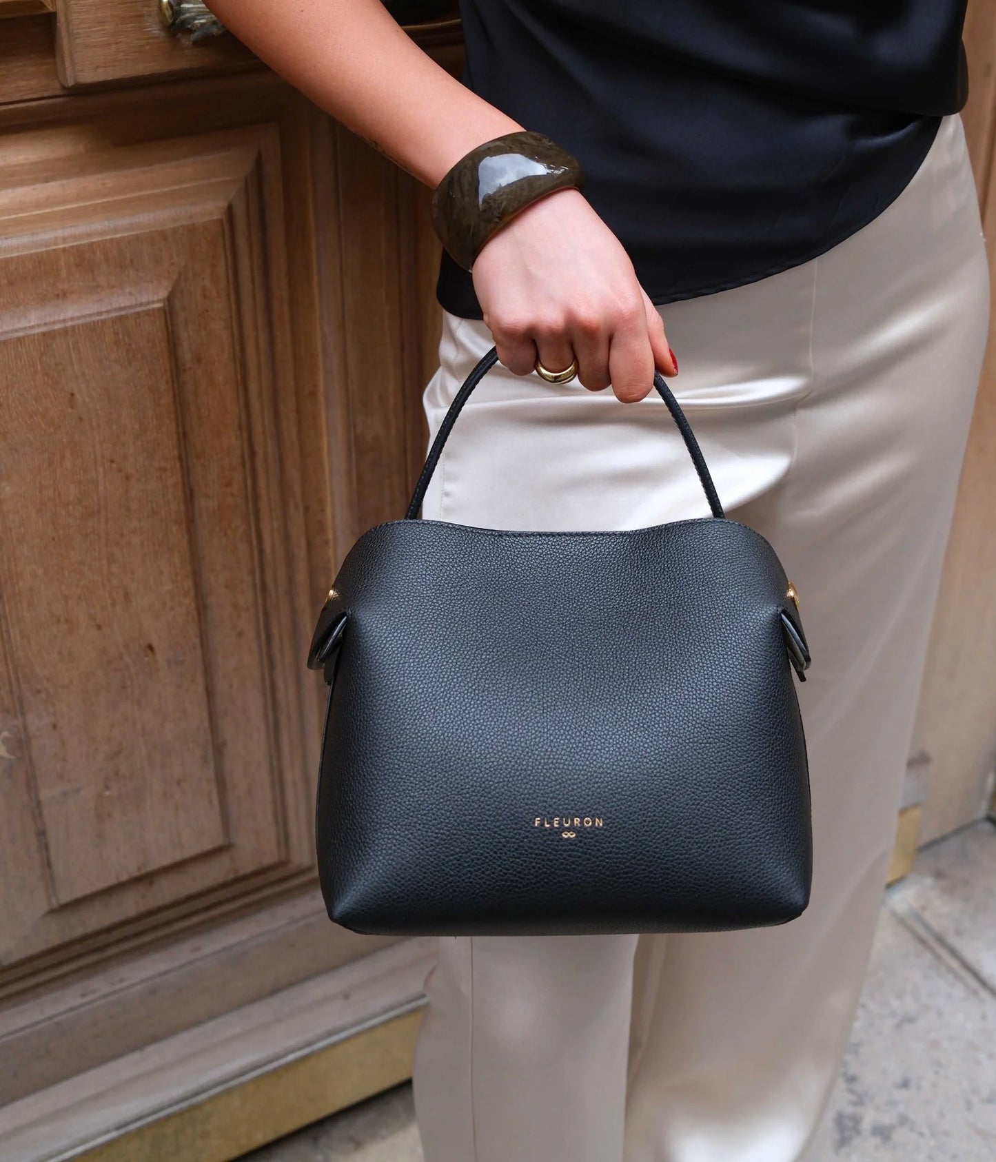 Medium Swann | Noir