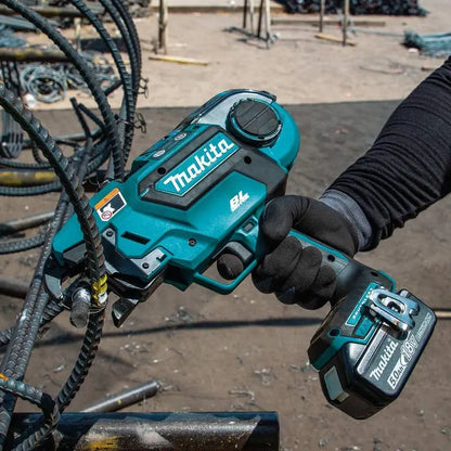 Makita 18V LXT Lithium-Ion Brushless Cordless Rebar Tying Tool Kit (5.0 Ah) XRT01TK