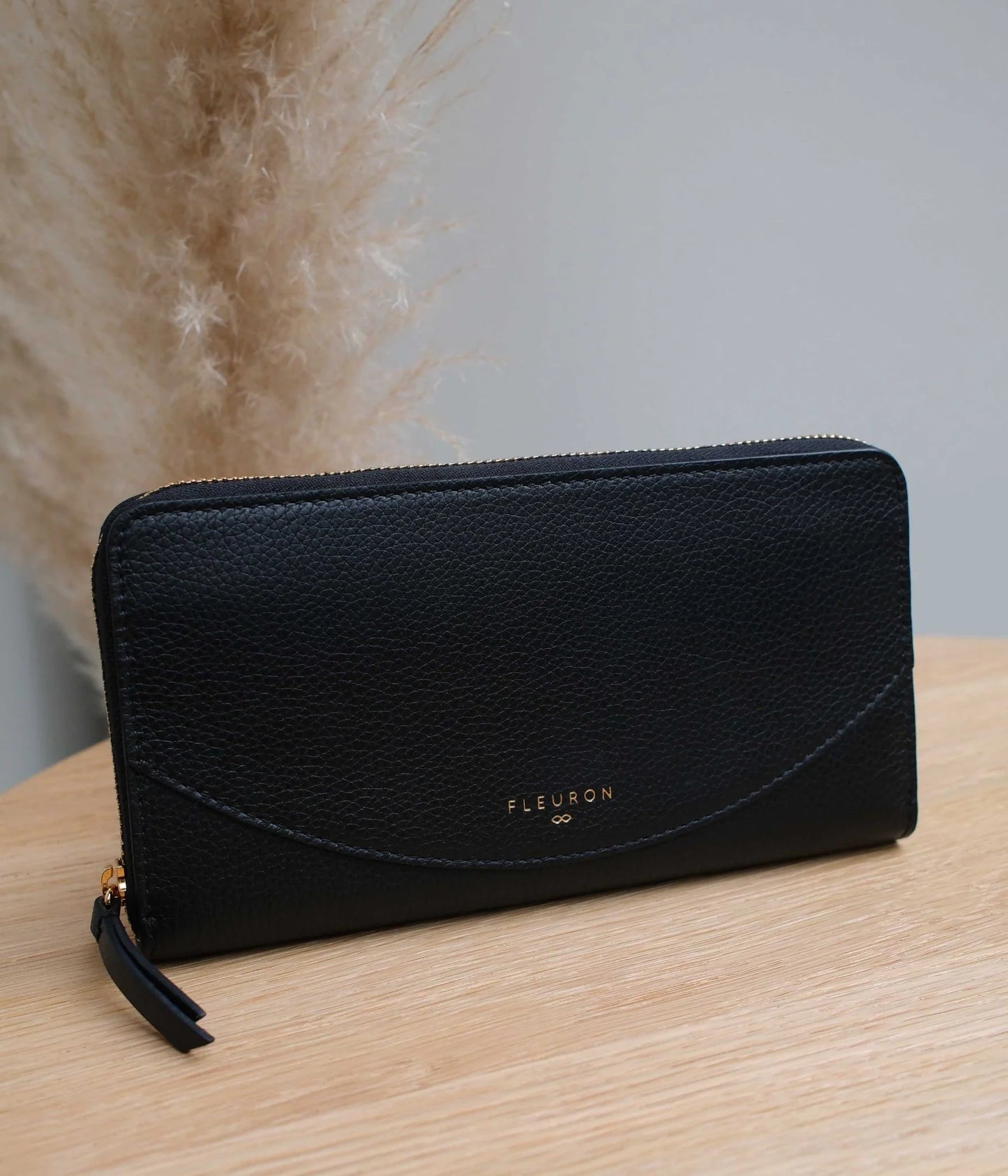 Ora | Noir