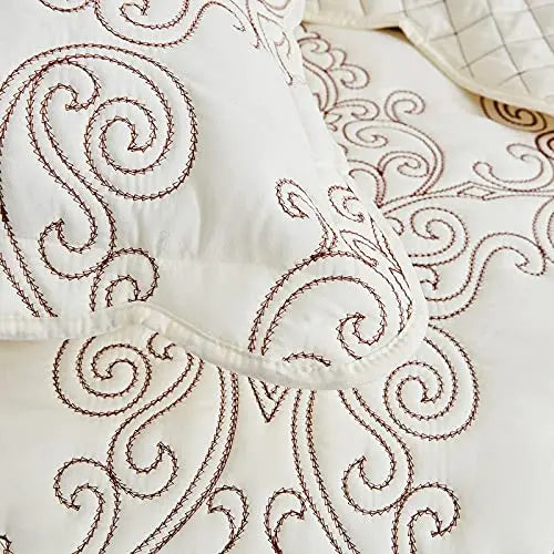 CHIXIN Oversized Bedspread Coverlet Set King Size   Lightweight Bedding Cover
