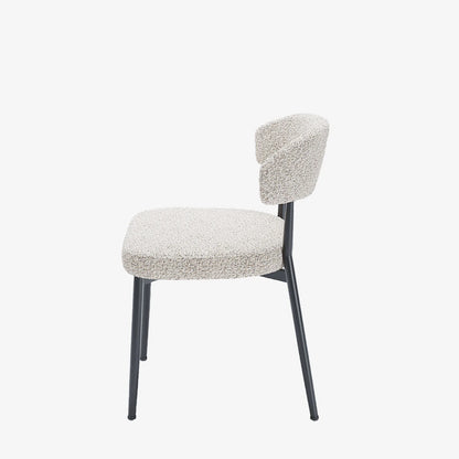 Lot de 2 chaises de salle   manger en tissu bouclette gris et blanc & m tal noir Mona