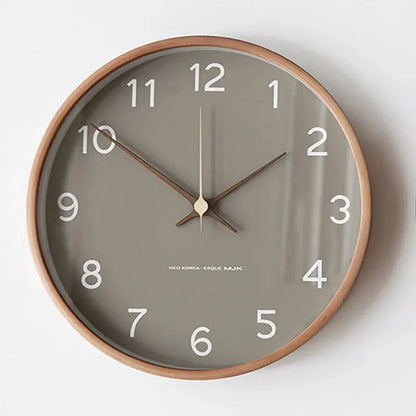 Scandinavian-Inspired Silent Round Wall Clock with Clean Dial