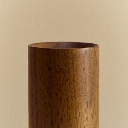 Knuckle Table Lamp in Walnut + Voronoi I Set