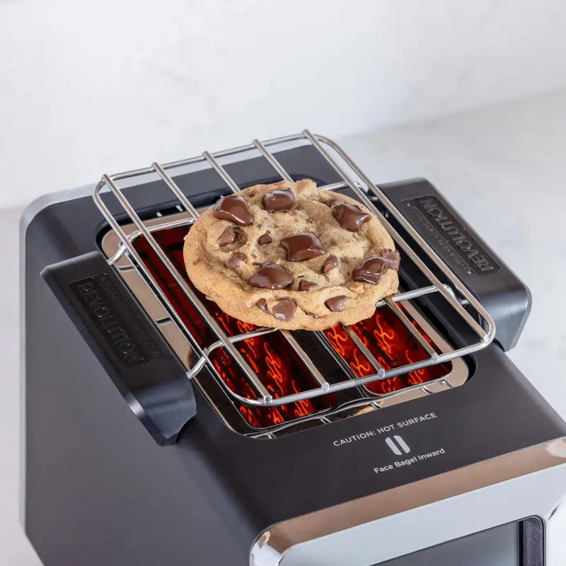 Revolution Cooking InstaGLO R810 Toaster  Matte Black Finish with Rapid Glow Technology
