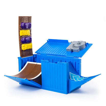 Monster Jam, Ship It and Flip It Transforming Playset with Exclusive 1:64 Scale Die-Cast Monster Jam Truck