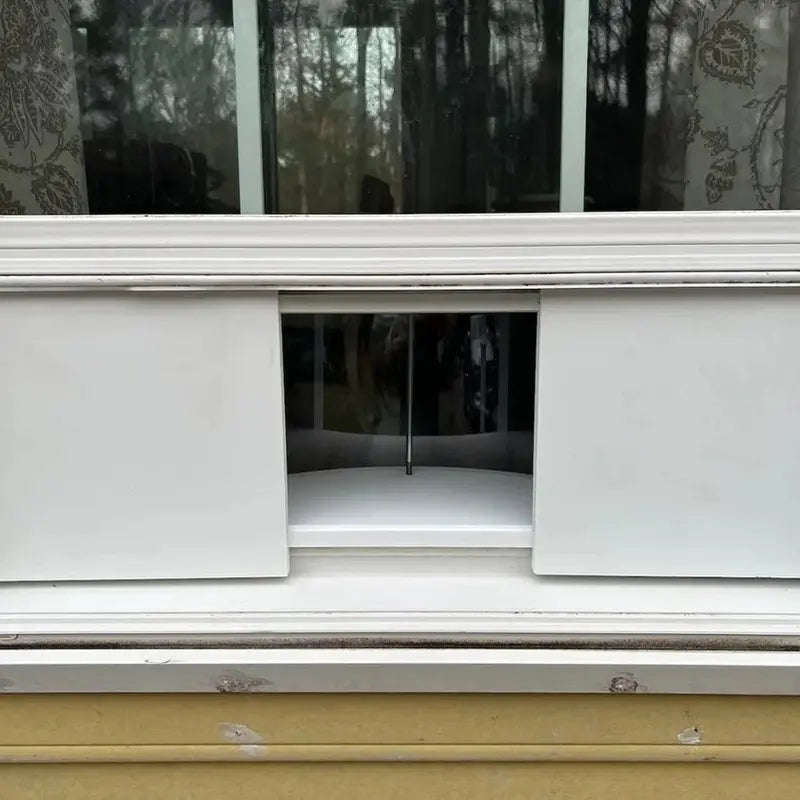 Clear Acrylic Window-Mounted Bird Feeder with Strong Suction Cup