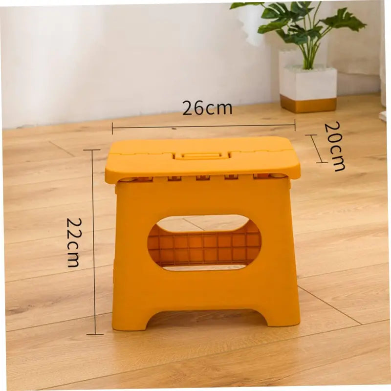 Compact Foldable Step Stool with Integrated Carry Handle