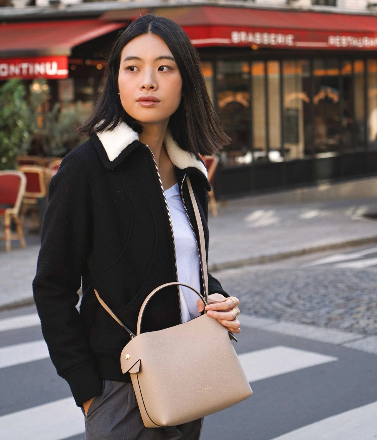 Medium Swann | Sable
