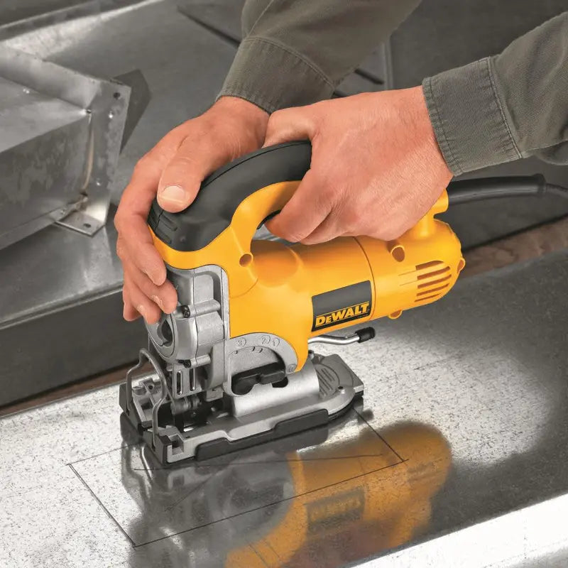 DEWALT HEAVY-DUTY VARIABLE SPEED TOP-HANDLE JIG SAW KIT (DW331K)