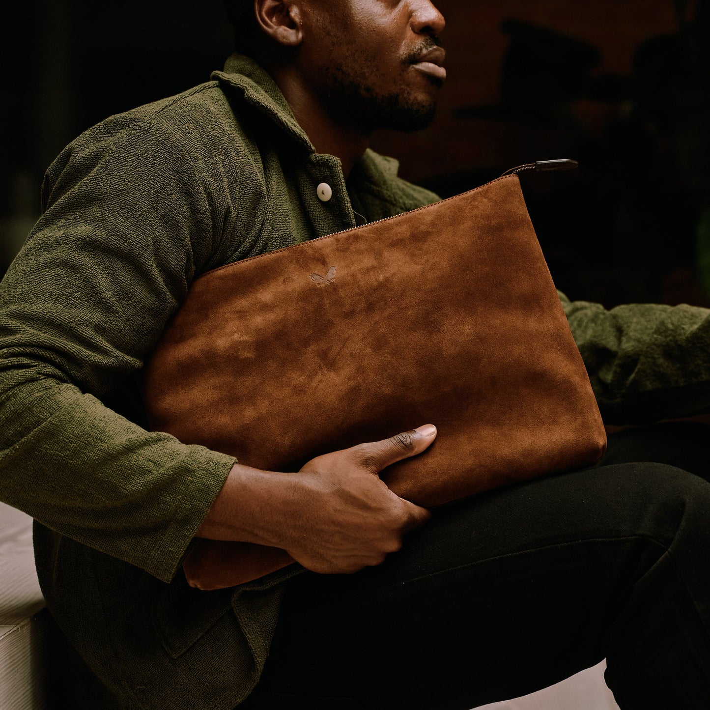 Suede Flight Folio XL - Tobacco Brown