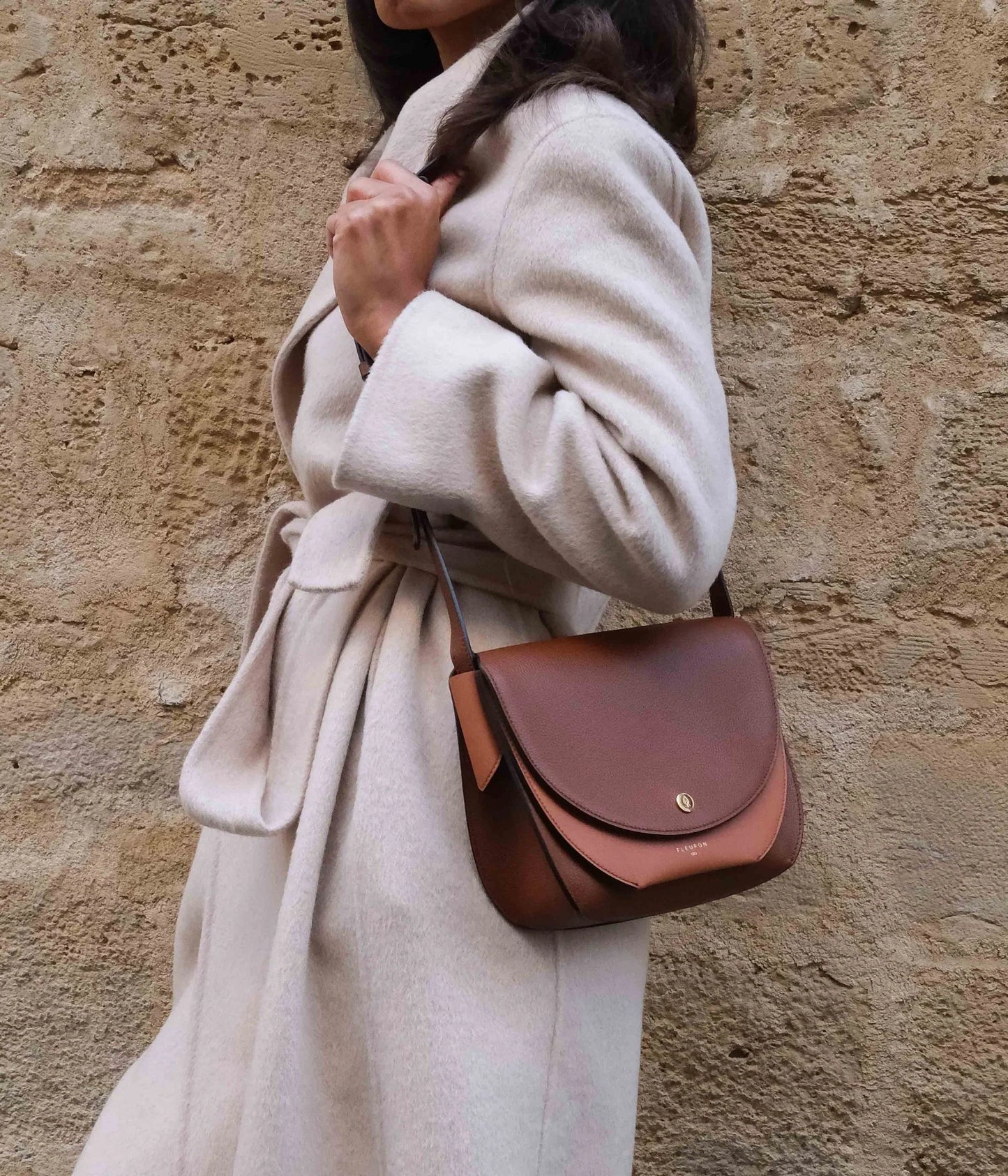 Magnolia | Marron Caramel