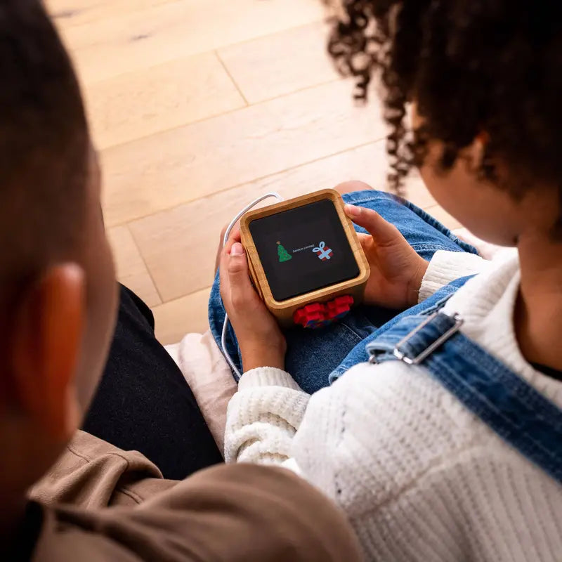 Lovebox Color & Photo Messaging Device