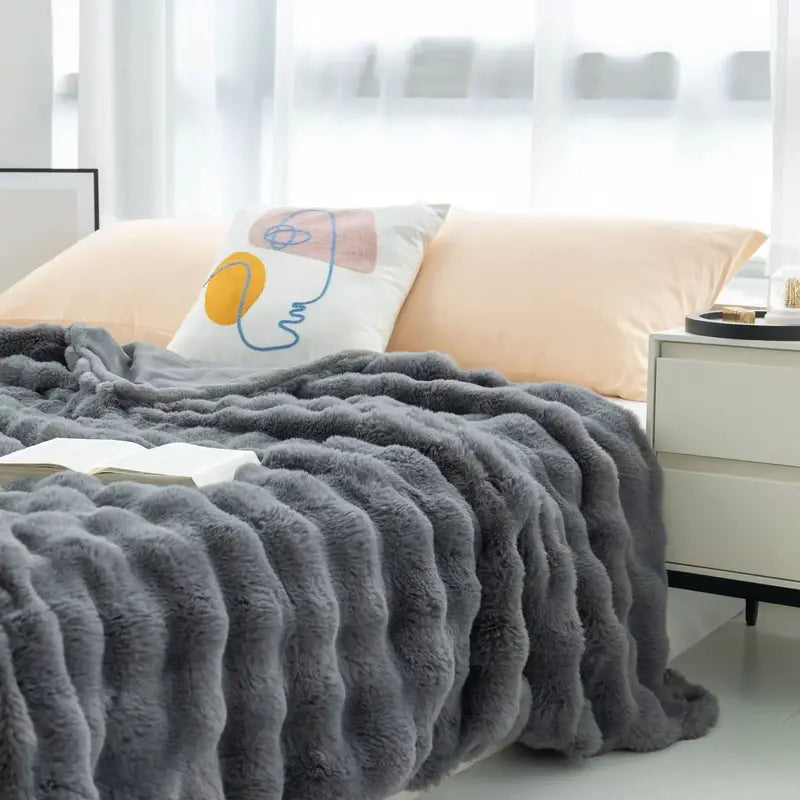 Reversible Textured Throw Blanket  Dual-Sided Bubble-Knit Design