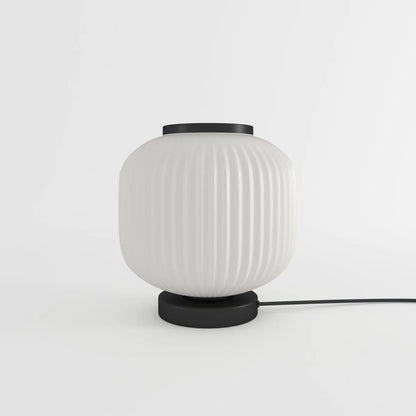 Lampe à poser en verre opaque blanc et métal noir